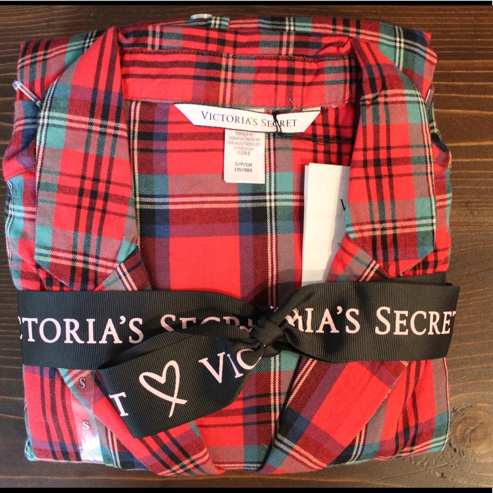Victoria’s Secret pajamas set